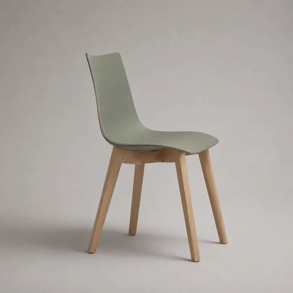 Chaise de salle à manger en polypropylène avec pieds en hêtre massif, vert sauge et bois naturel, 46 × 52 × 82 cm