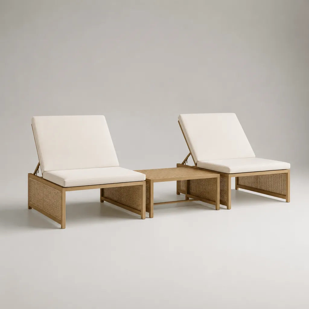Lot de 2 bains de soleil inclinables 195 x 75 x 88 cm avec coussins et table basse 70 x 55 x 35 cm, acacia massif et résine PE, beige naturel et écru